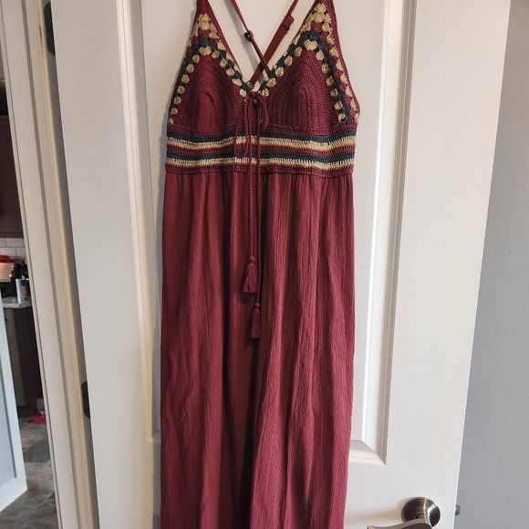 Burgundy Crochet Maxi Dress - Picture 1 of 4